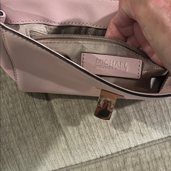 Michael Kors violet Vivian braided chain, Crossbody bag 13 inch or 24 inch drop - Picture 9 of 11